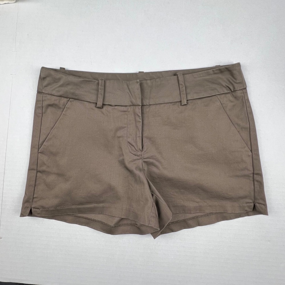 MOSSIMO Supply Women's Taupe Tailored Shorts Size 8 Minimalist Y2K Career